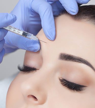 Woman receiving BOTOX